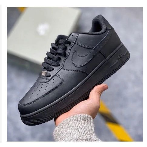 NIKE AIR FORCE PREMIUM PRETO
