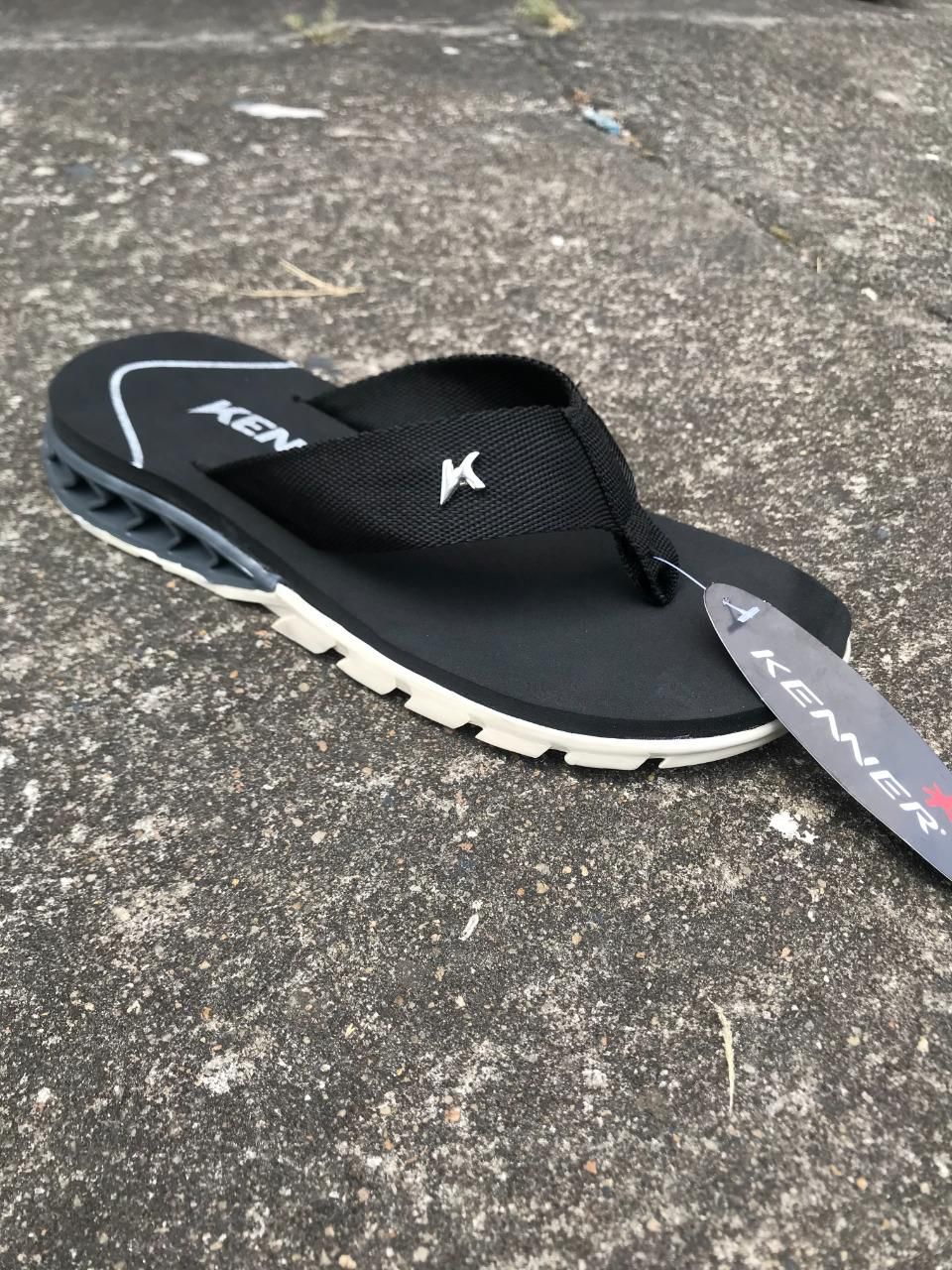 KENNER RAKKA PRETO/BRANCO