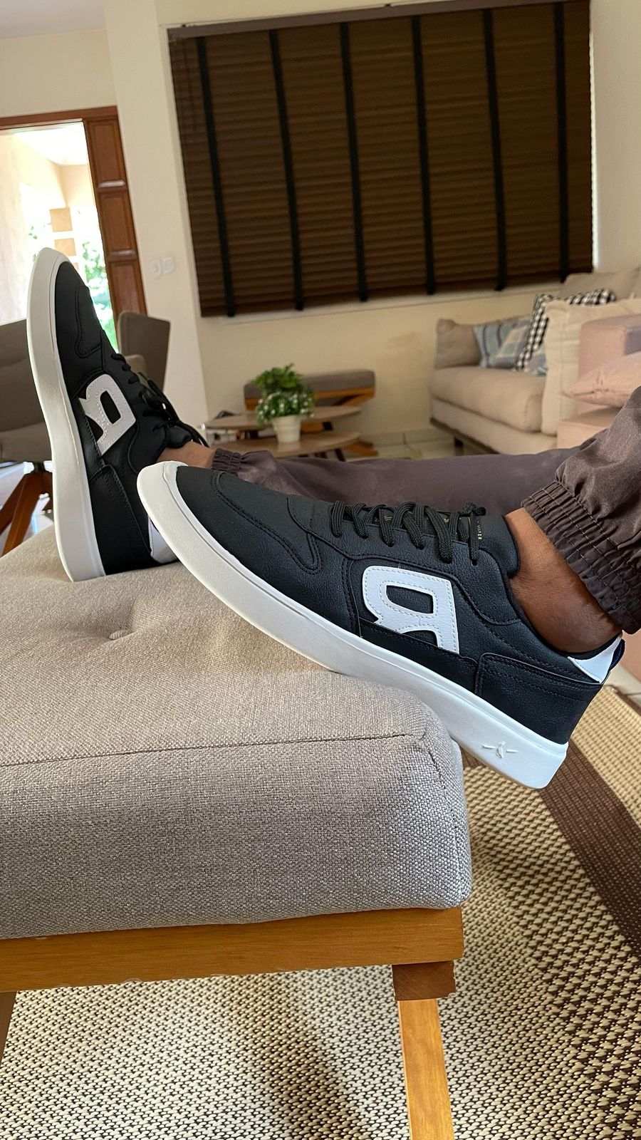 RESERVA TYPE PRETO/BRANCO