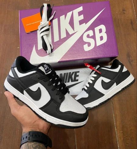 NIKE DUNK LOW PRETO BRANCO