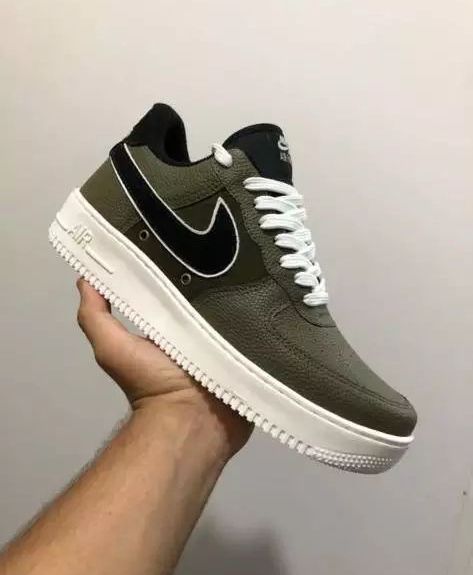 NIKE HUNGRIA VERDE MILITAR