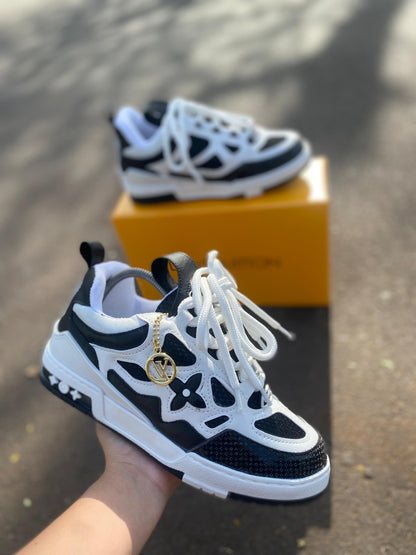 LOUIS VUITTON BRANCO/PRETO