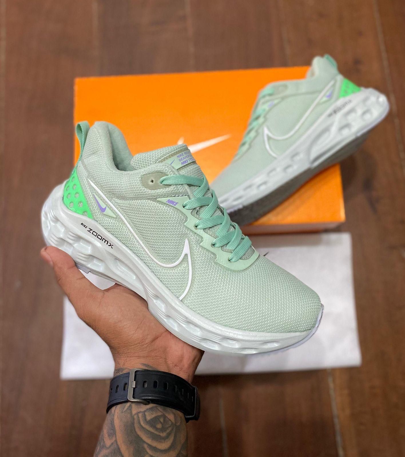 NIKE ZOOM X BEAVERTON PRETO/ROSA