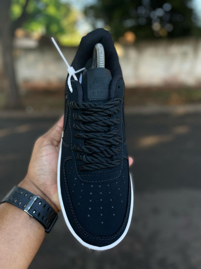NIKE AIR FORCE PREMIUM PRETO