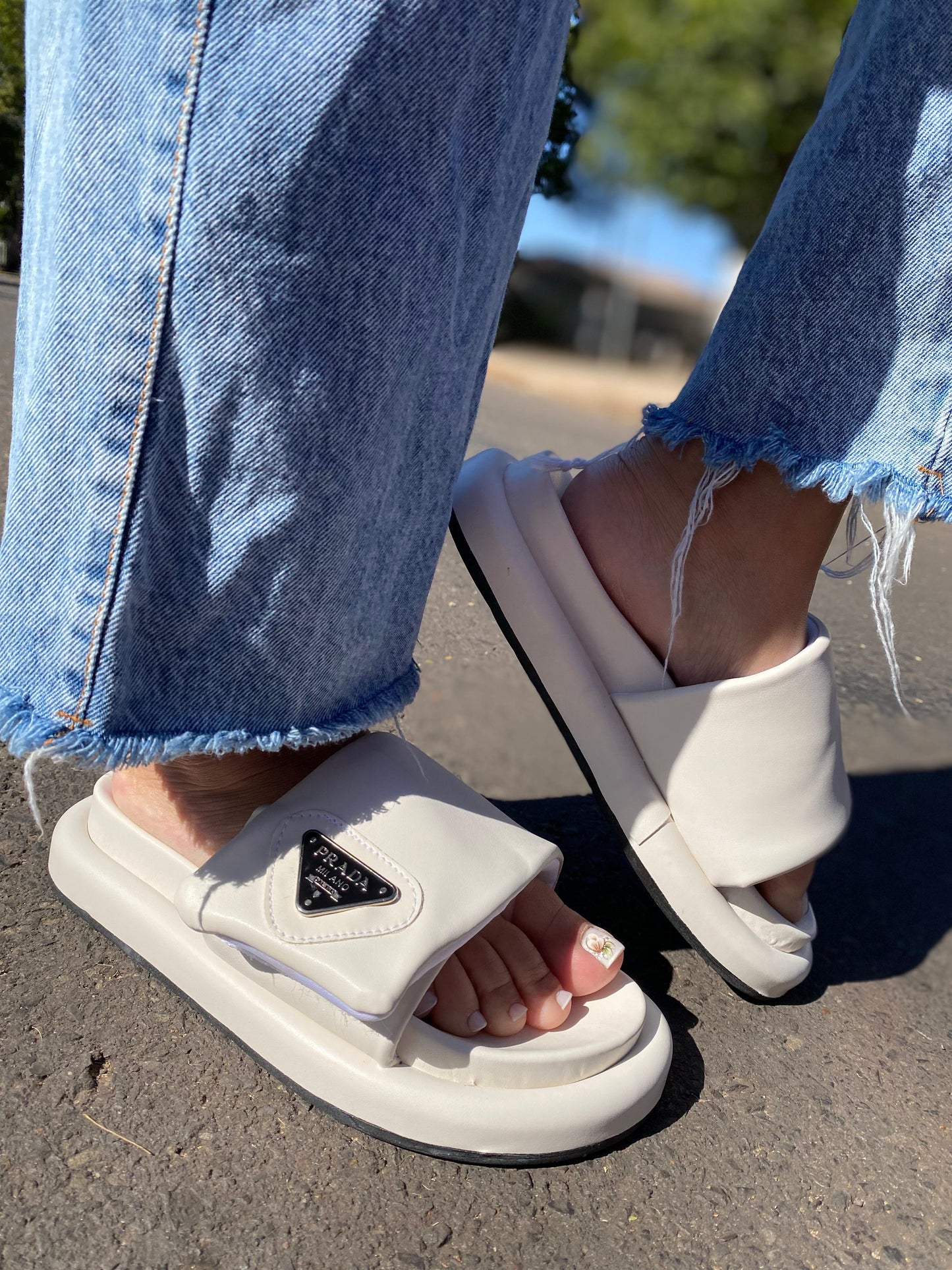 CHINELO SLIDE PRADA BRANCO