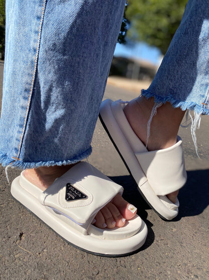CHINELO SLIDE PRADA BRANCO