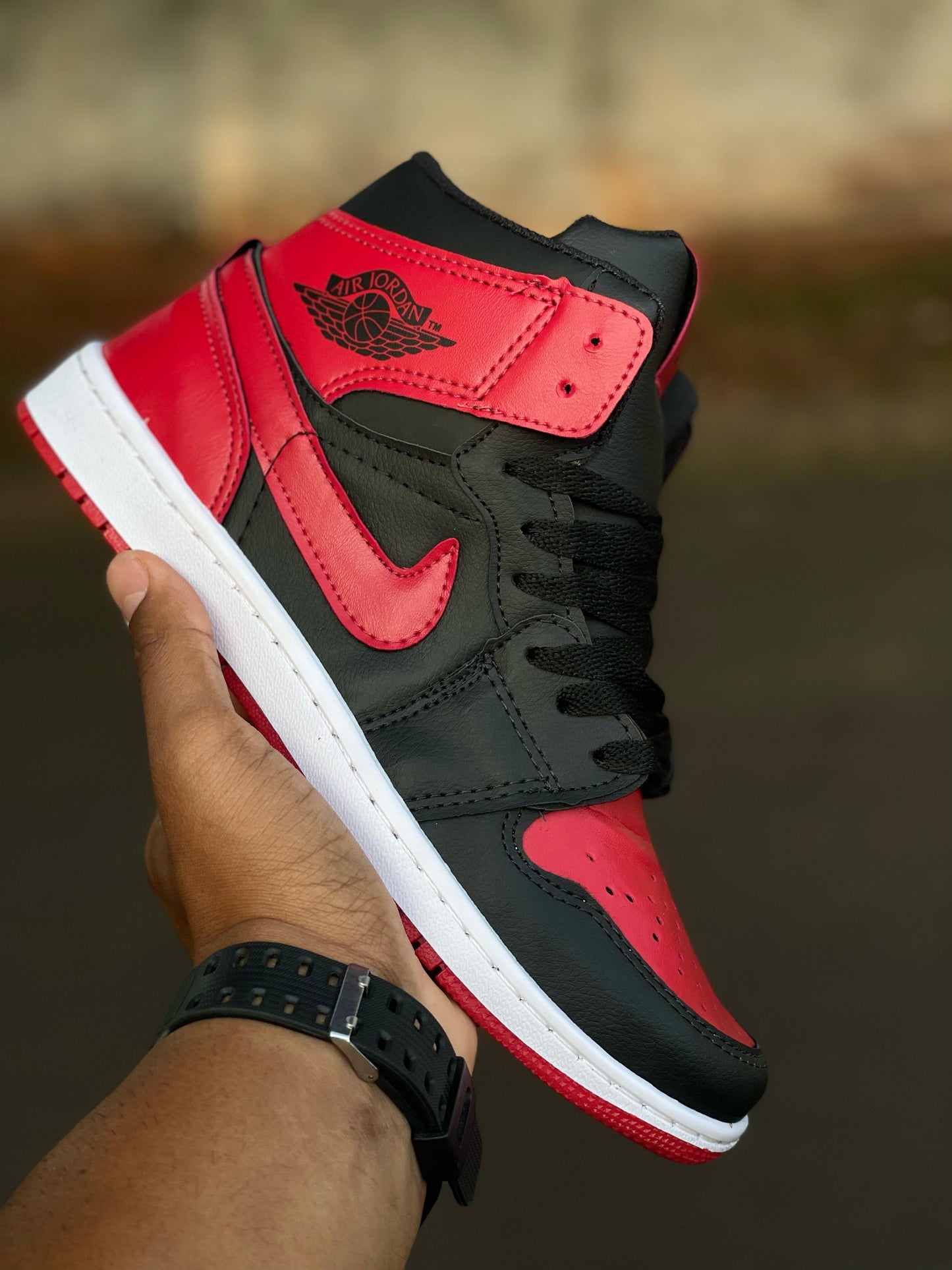 Nike Air Jordan Cano Alto PRETO/VERMELHO